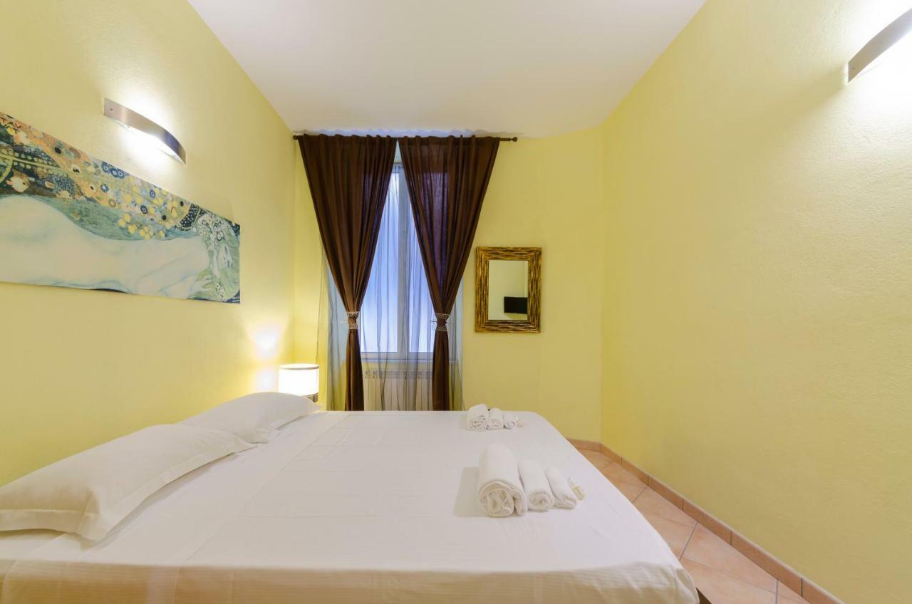 Joivy Warm Family Apt Near Porto Antico Apartment Genoa Exterior photo